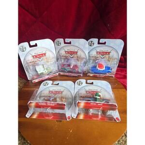 Disney Pixar Cars Christmas Holiday  Lot 5 DIECAST Mater Doc Sarge Lightning New